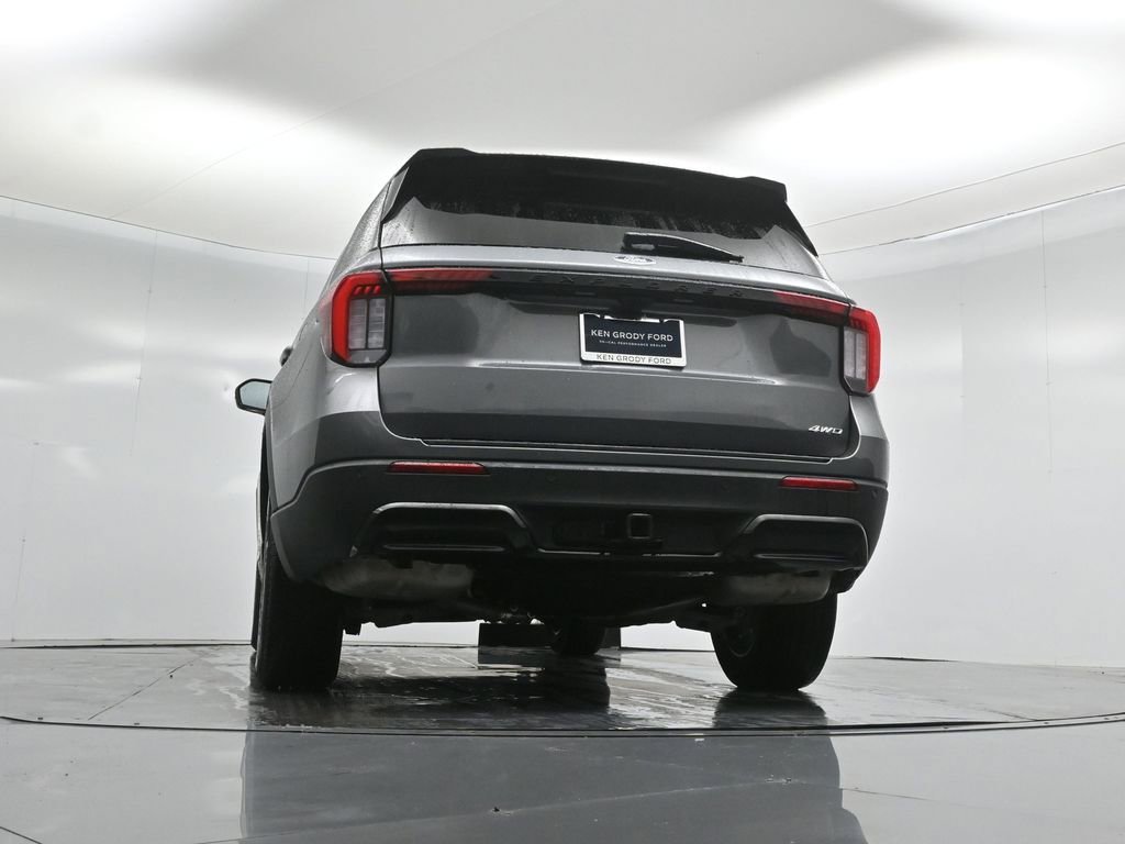 Certified 2025 Ford Explorer ST-Line image 52