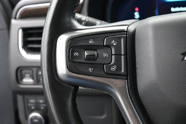 Used 2023 Chevrolet Suburban Premier AWD/4WD image 33