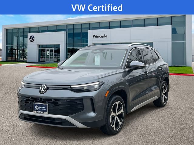 Used 2025 Volkswagen Tiguan SE