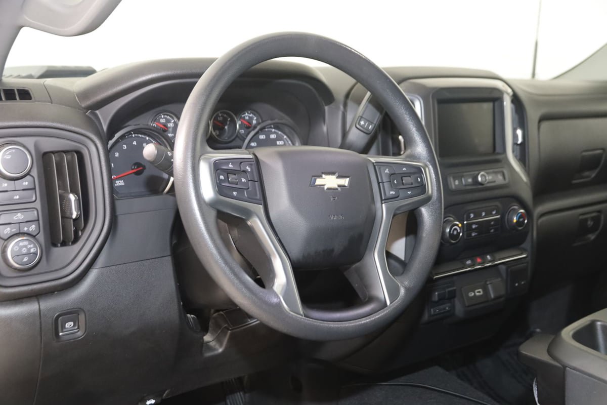 Used 2021 Chevrolet Silverado 2500 Custom w/ Custom Value Package AWD/4WD image 6