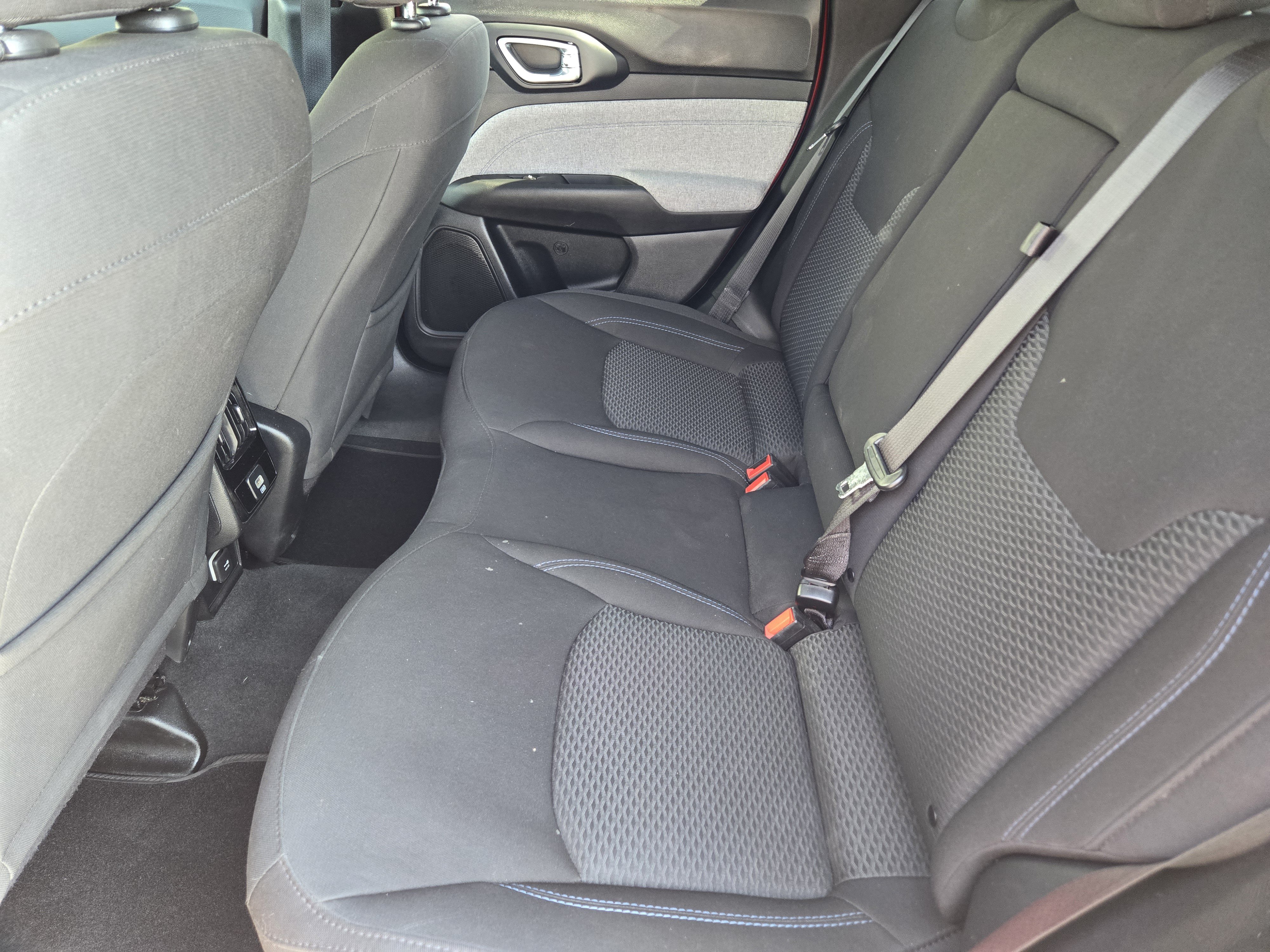 Used 2024 Jeep Compass Sport AWD/4WD image 30