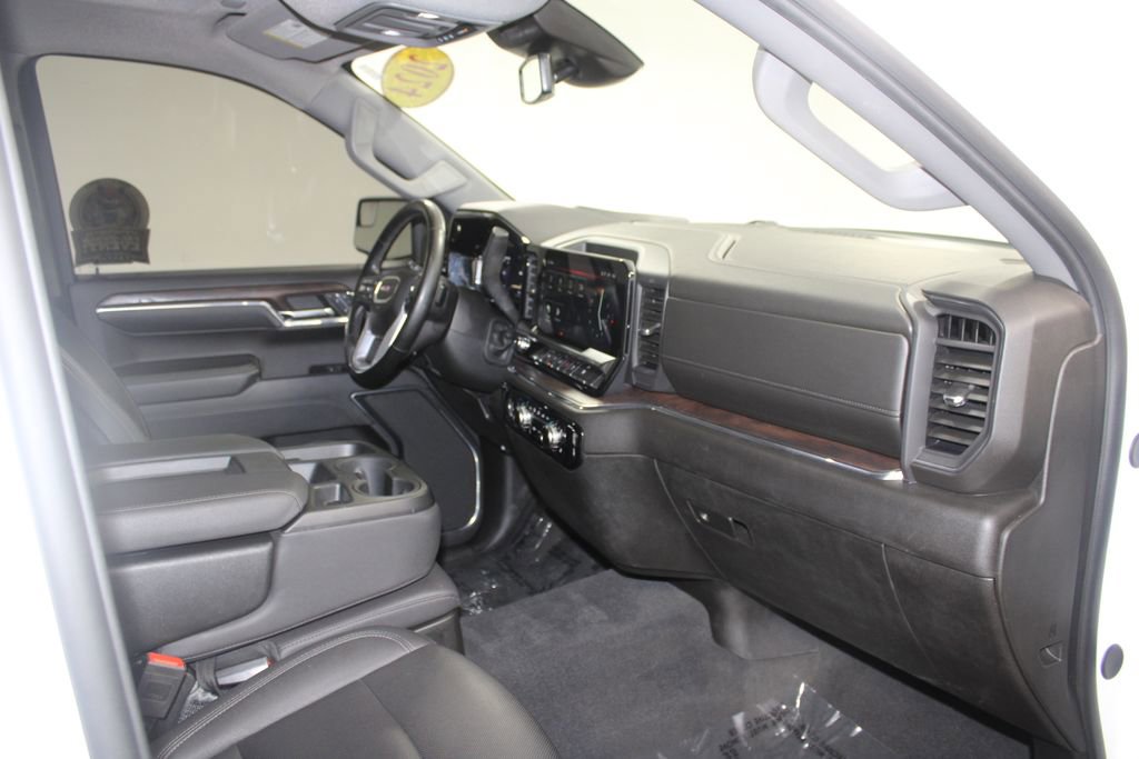 Used 2024 GMC Sierra 1500 SLT image 31