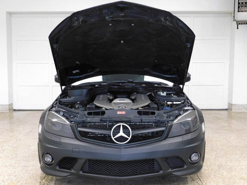 Used 2009 Mercedes-Benz C 63 AMG Sedan image 14