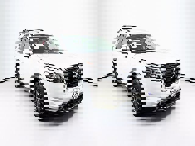 Certified 2022 Nissan Pathfinder SV