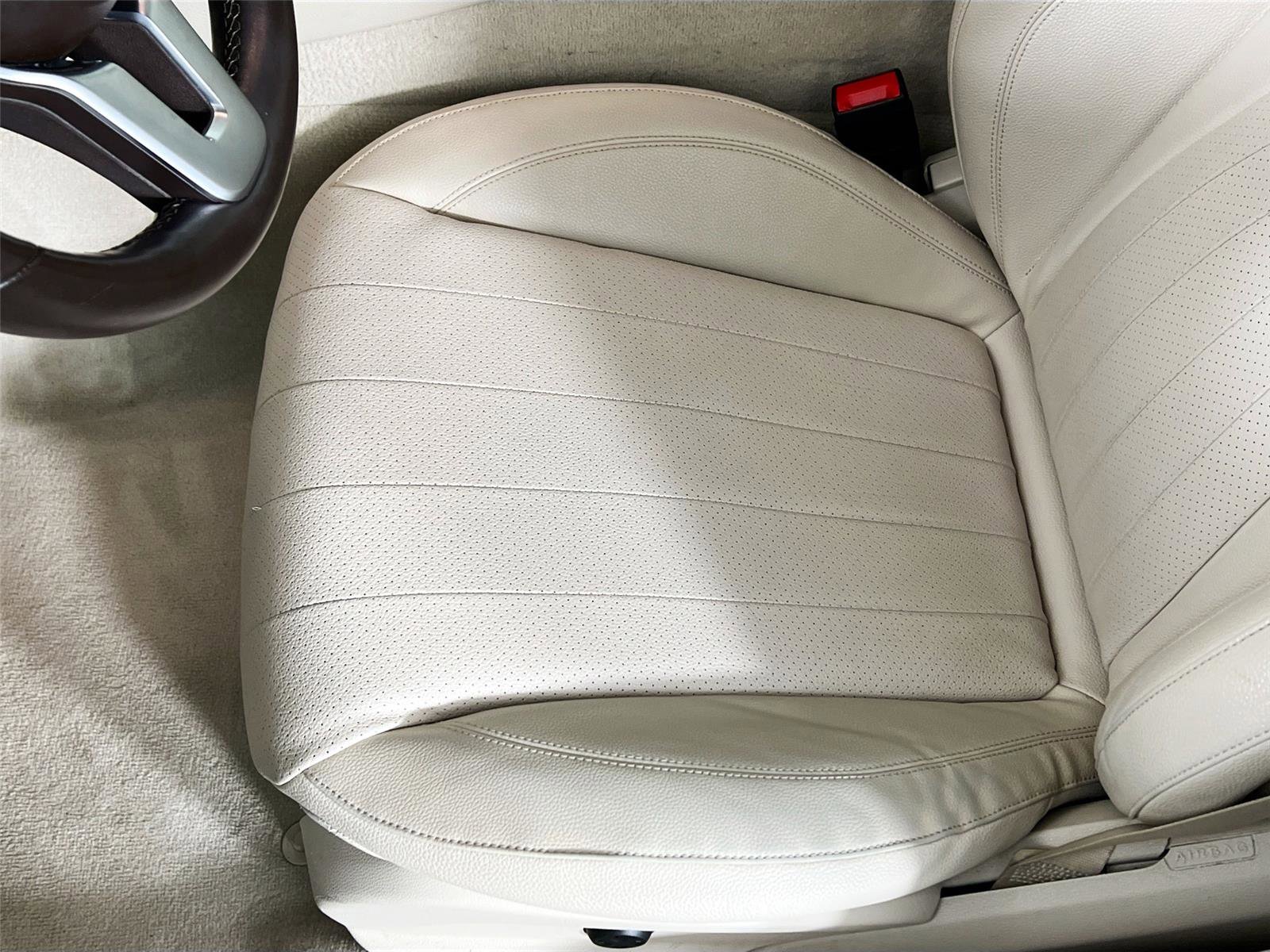 Certified 2019 Mercedes-Benz E 300 4MATIC image 20