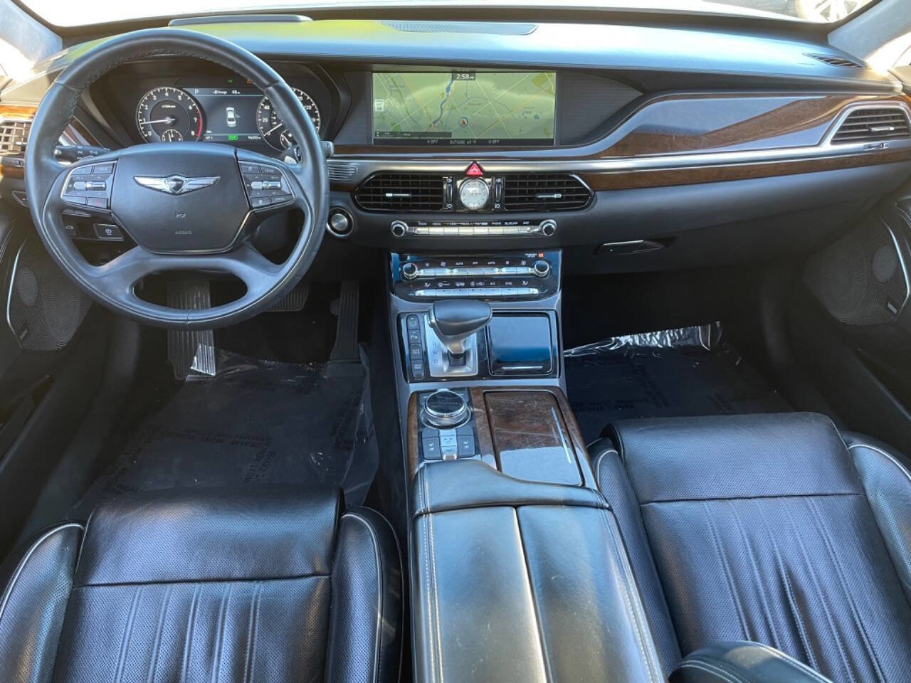 Used 2017 Genesis G90 3.3T Premium image 16