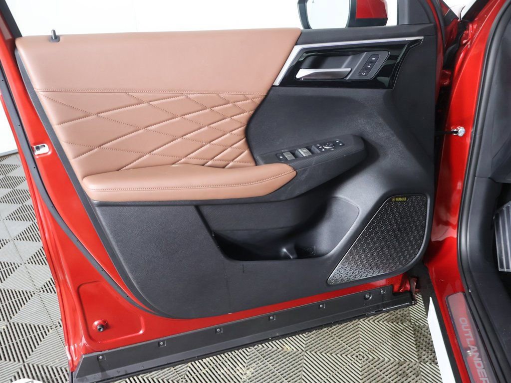 New 2026 Mitsubishi Outlander SEL FWD image 30