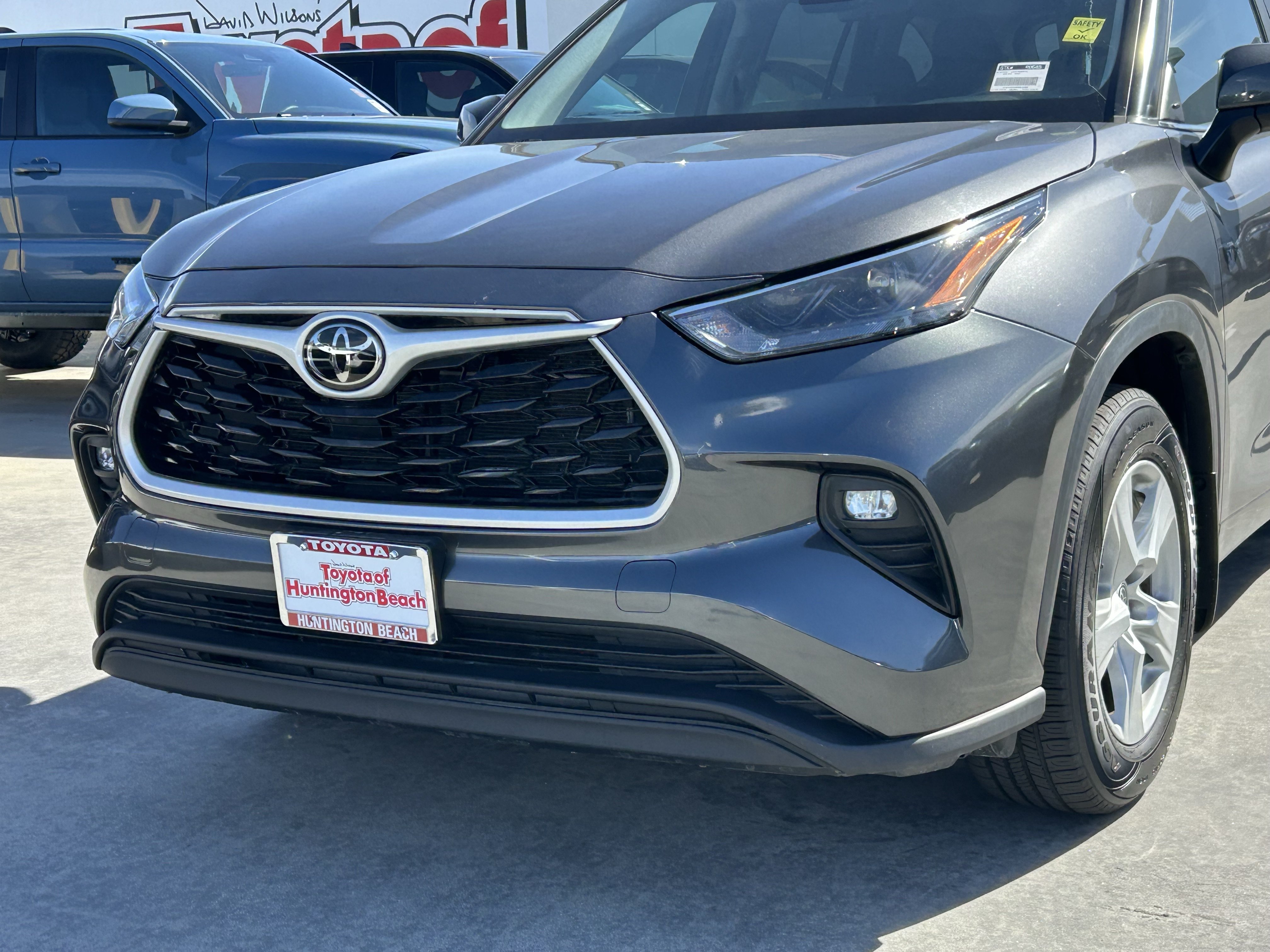 Certified 2023 Toyota Highlander LE FWD image 7