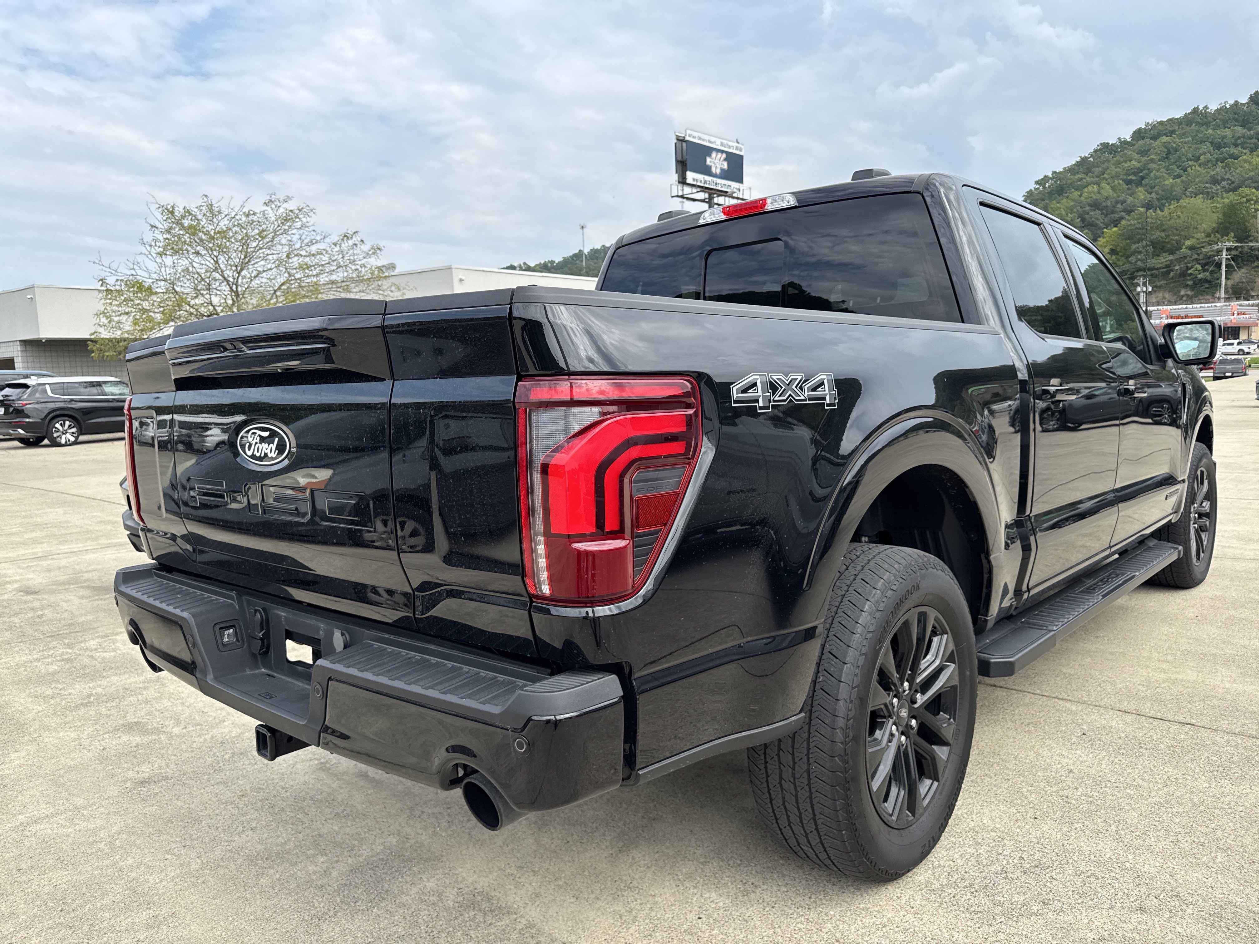 Used 2024 Ford F150 Lariat w/ Equipment Group 502A High AWD/4WD image 6