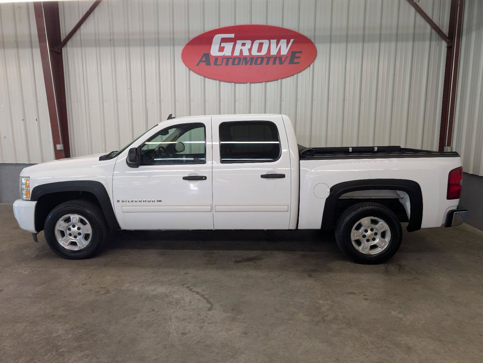 Used 2009 Chevrolet Silverado 1500 2WD Crew Cab w/ Exterior Plus Package image 15