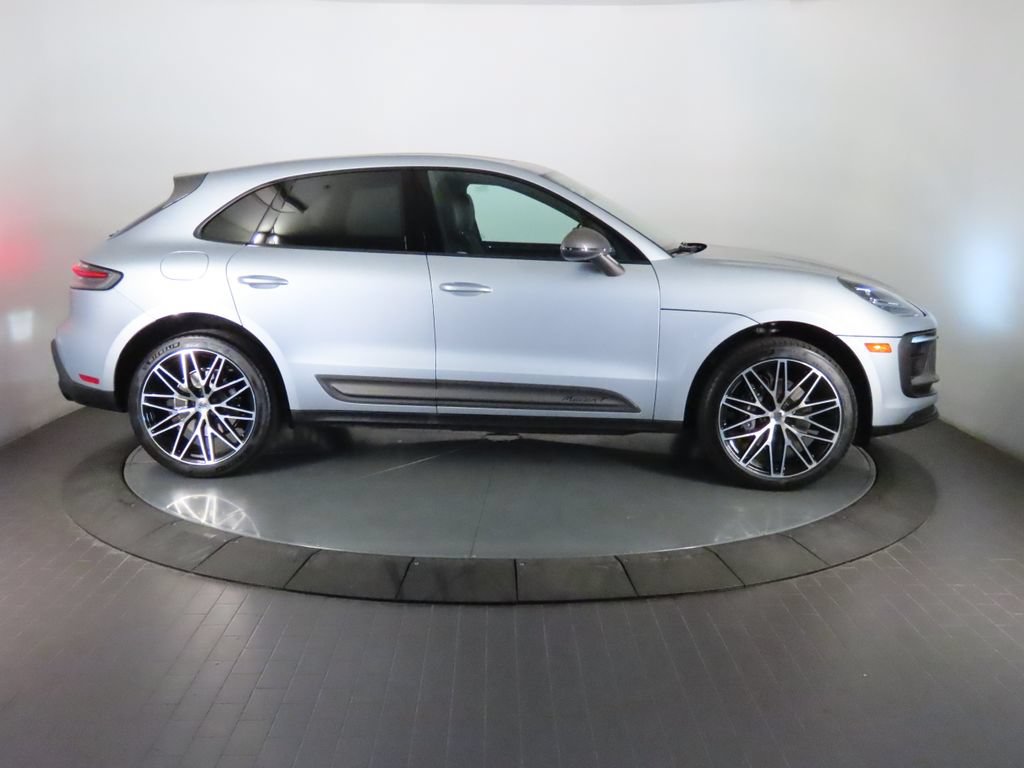 Certified 2024 Porsche Macan Turbo AWD/4WD image 8