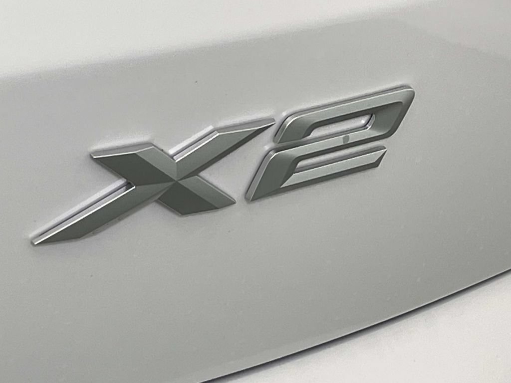 New 2026 BMW X2 xDrive28i w/ Technology Package AWD/4WD image 10