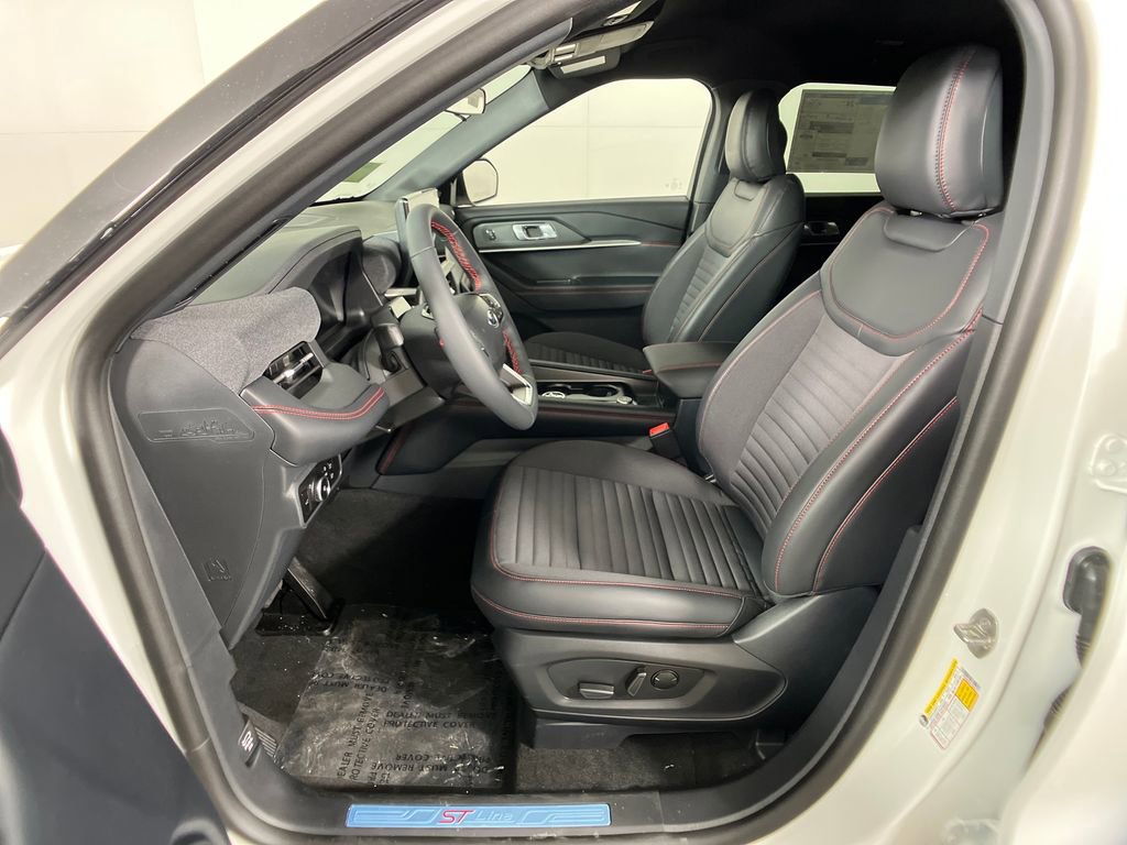 New 2026 Ford Explorer ST-Line image 29