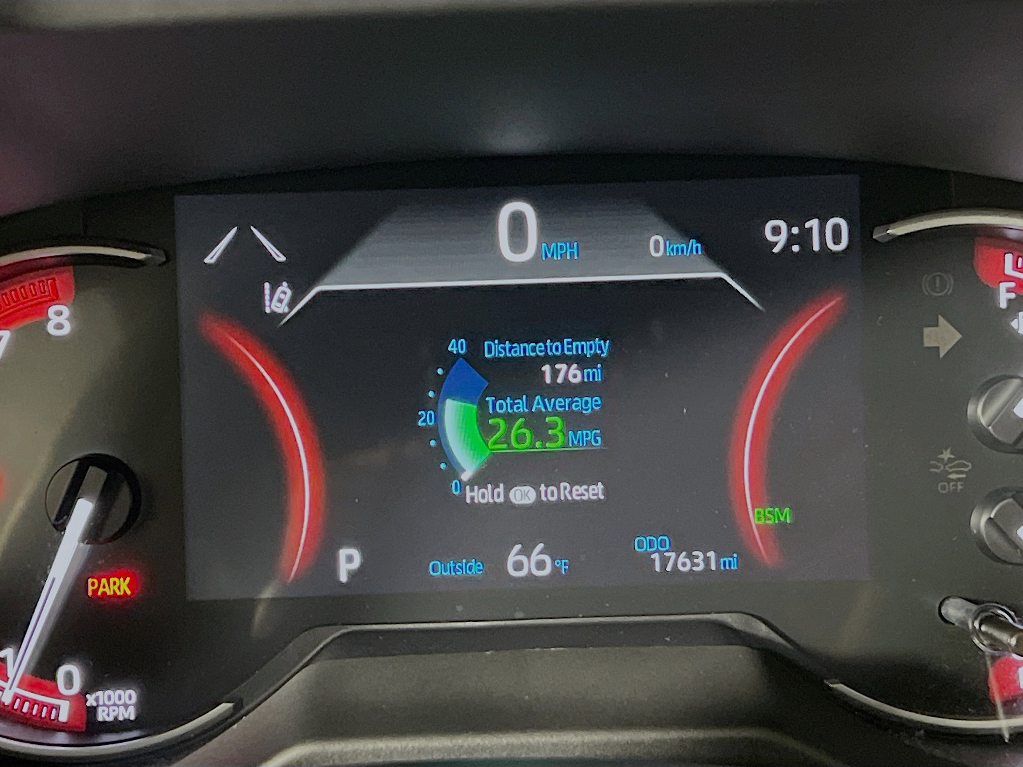 Used 2025 Toyota RAV4 XLE image 22