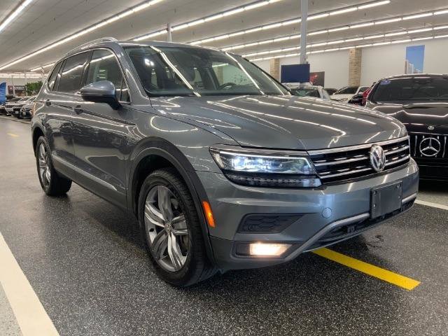 Used 2019 Volkswagen Tiguan SEL Premium image 4