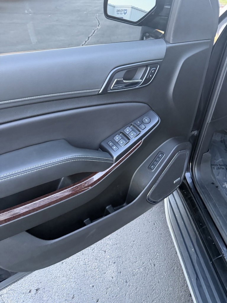 Used 2019 GMC Yukon SLT w/ HD Trailering Package image 11