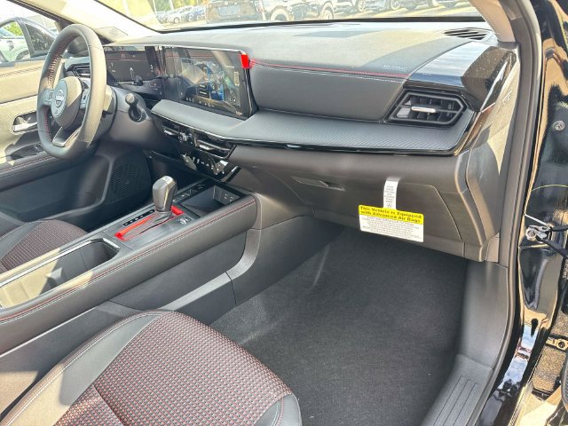 New 2027 Nissan Kicks SR FWD image 15