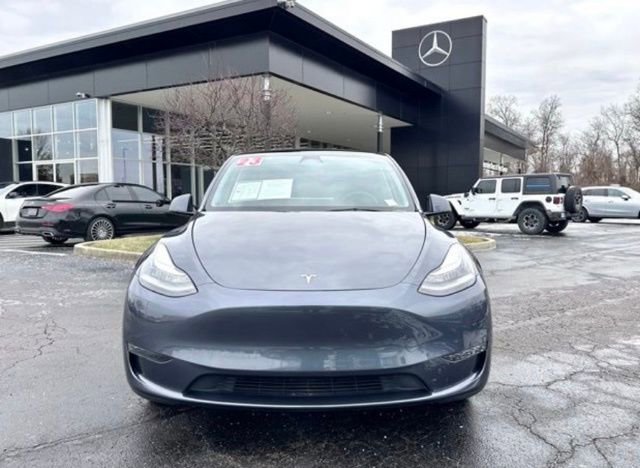 Used 2023 Tesla Model Y Long Range image 2