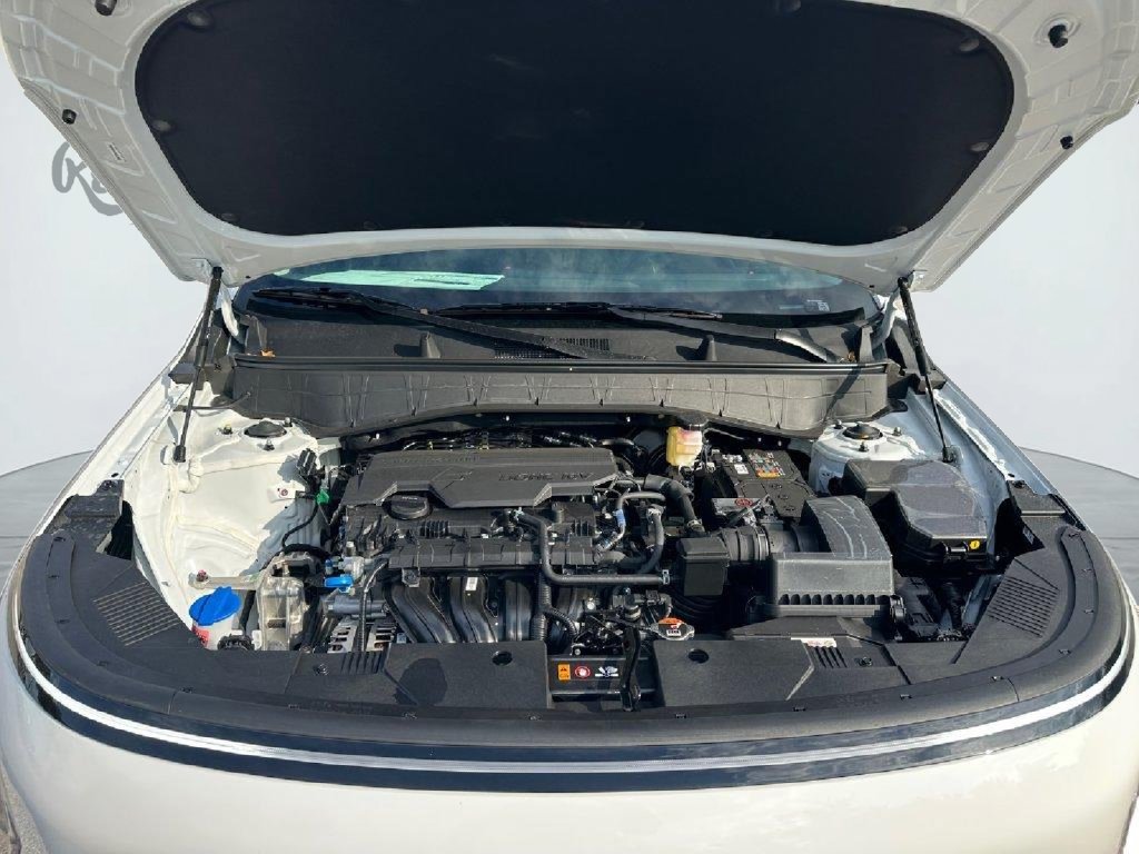 New 2027 Hyundai Kona SE FWD image 24