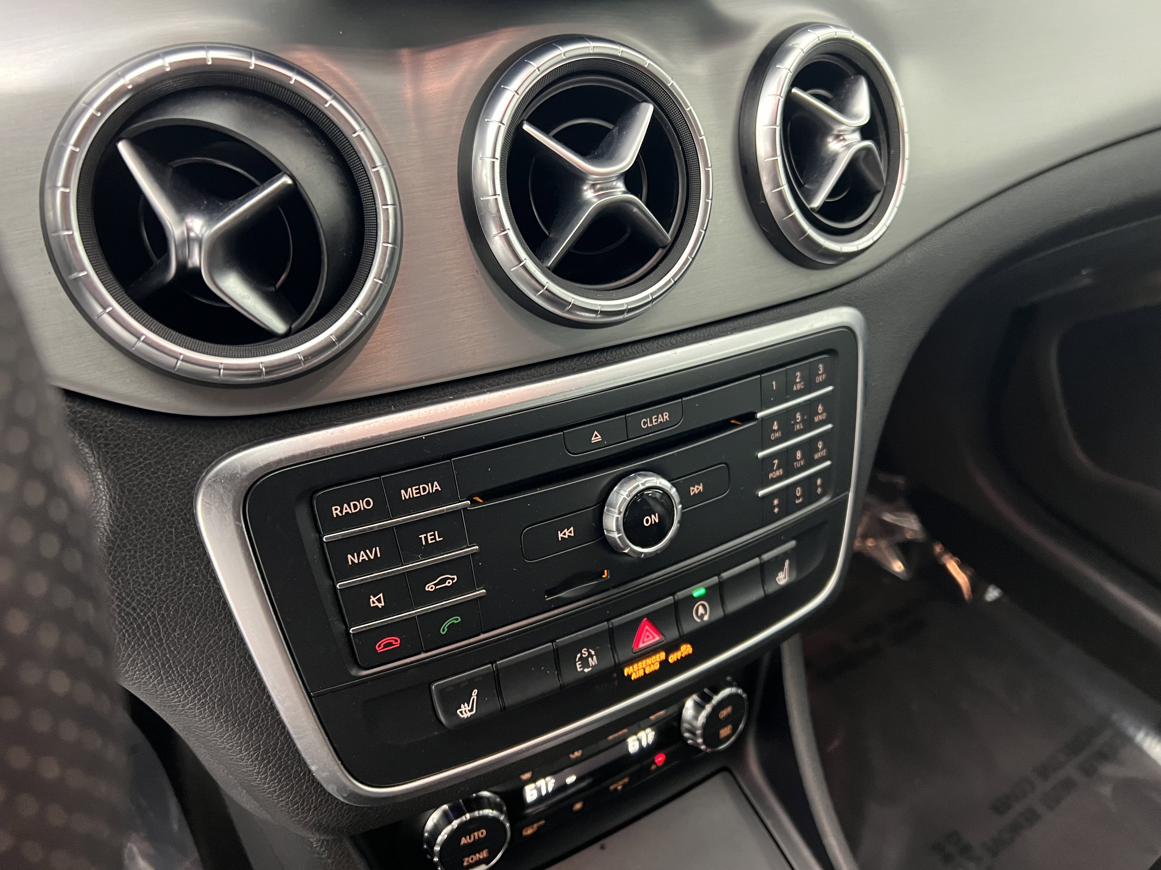 Certified 2015 Mercedes-Benz CLA 250 4MATIC image 30