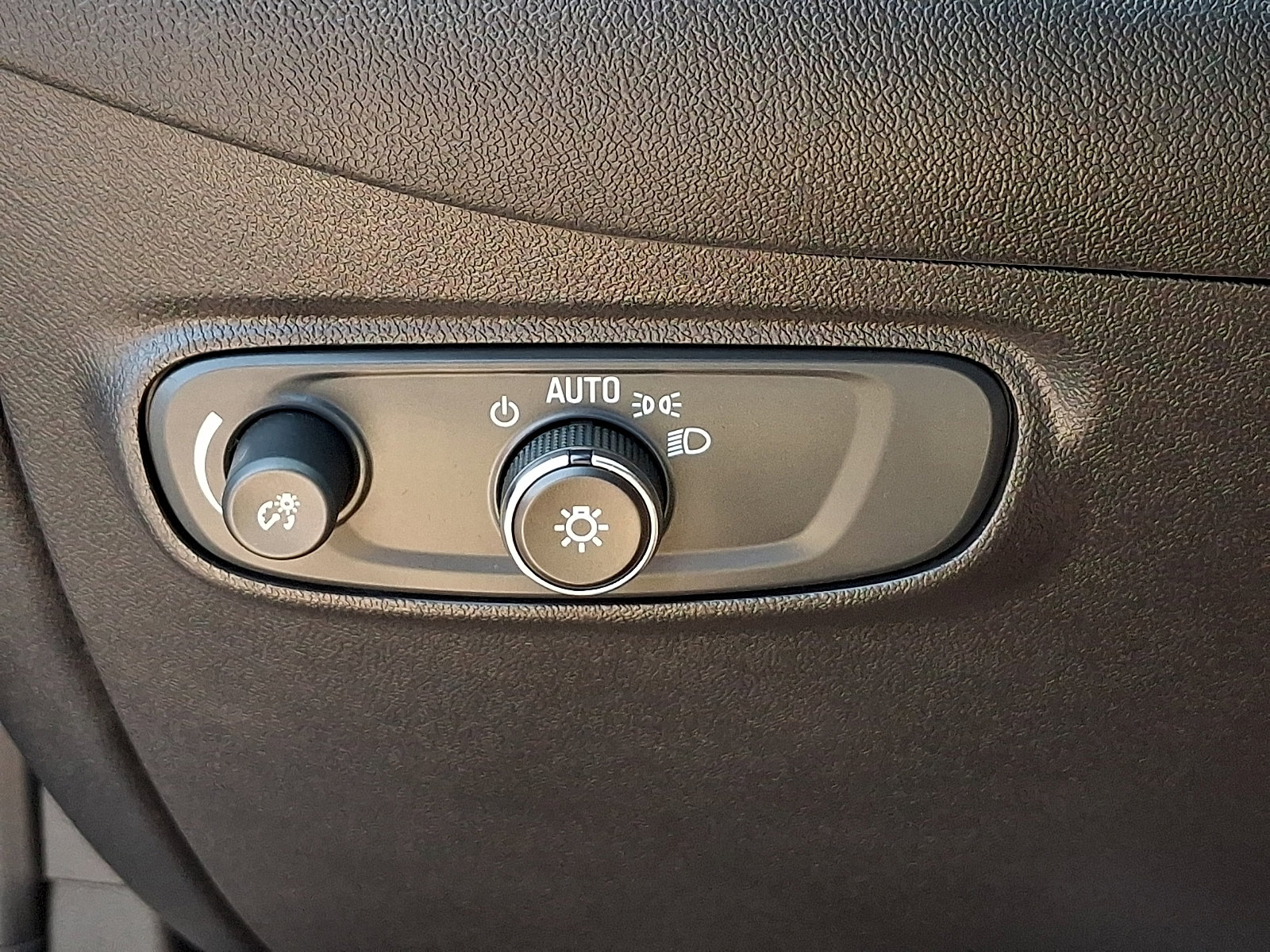 Certified 2023 Chevrolet Equinox RS AWD/4WD image 23