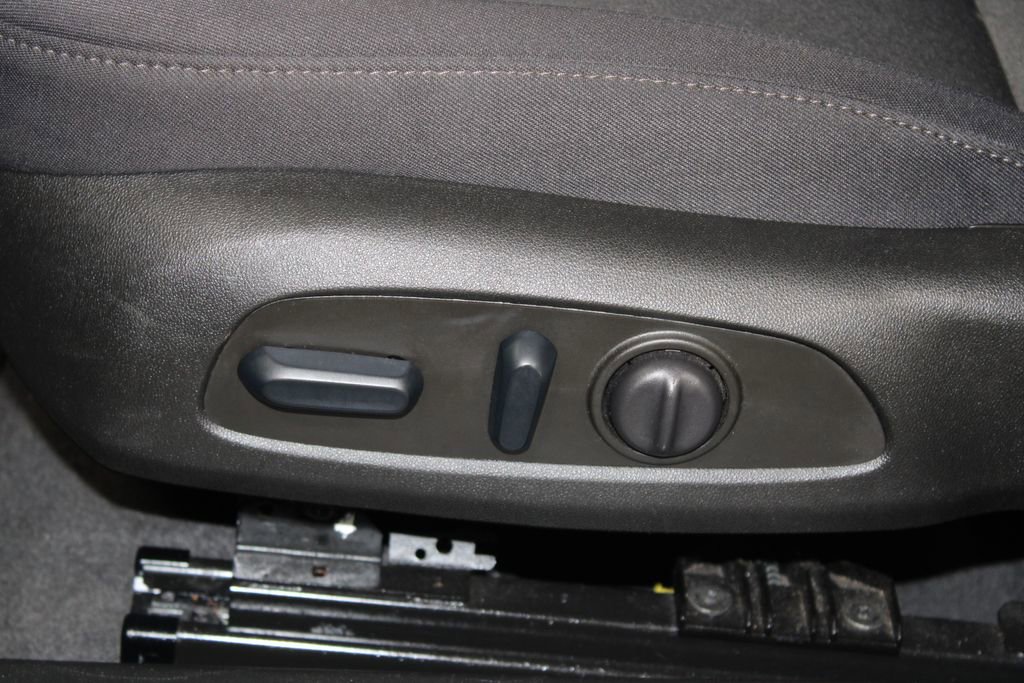 Used 2024 Chevrolet Malibu LT image 18