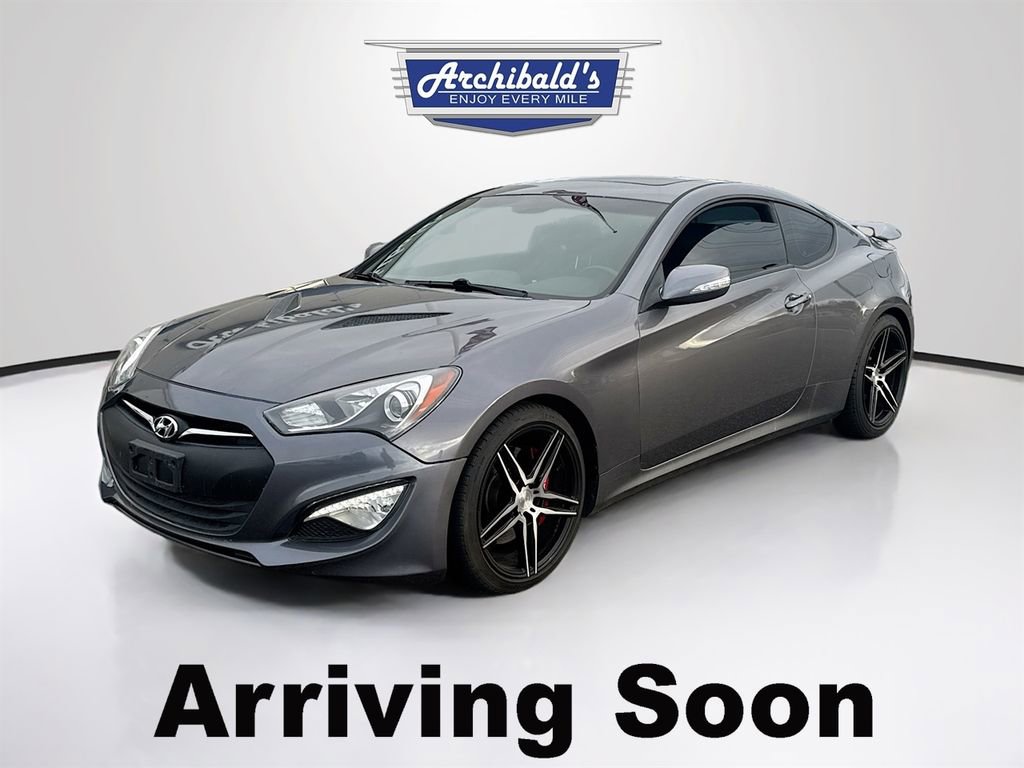 Used 2016 Hyundai Genesis 3.8 image 2