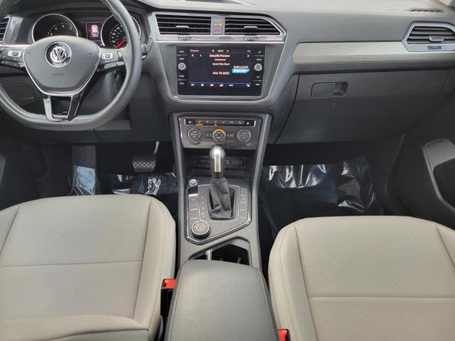 Used 2020 Volkswagen Tiguan SE image 15