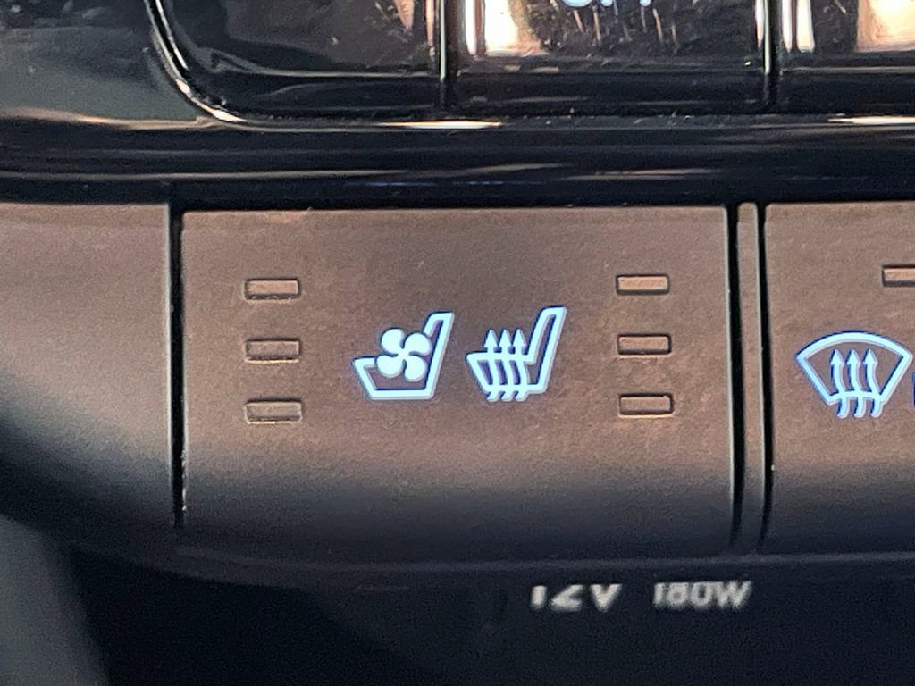 Used 2023 Hyundai Elantra Limited image 30