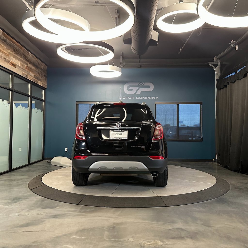 Used 2020 Buick Encore Essence image 4