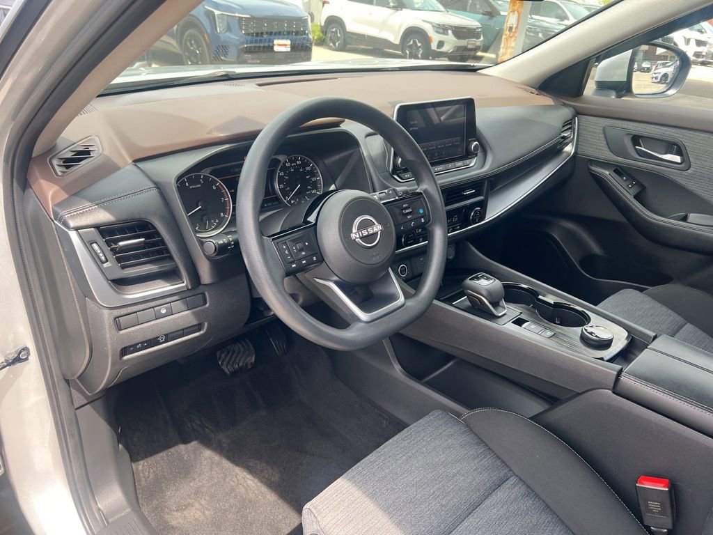 Certified 2023 Nissan Rogue SV AWD/4WD image 6