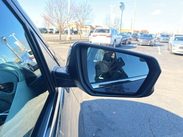 Used 2023 Chevrolet Equinox LT image 4