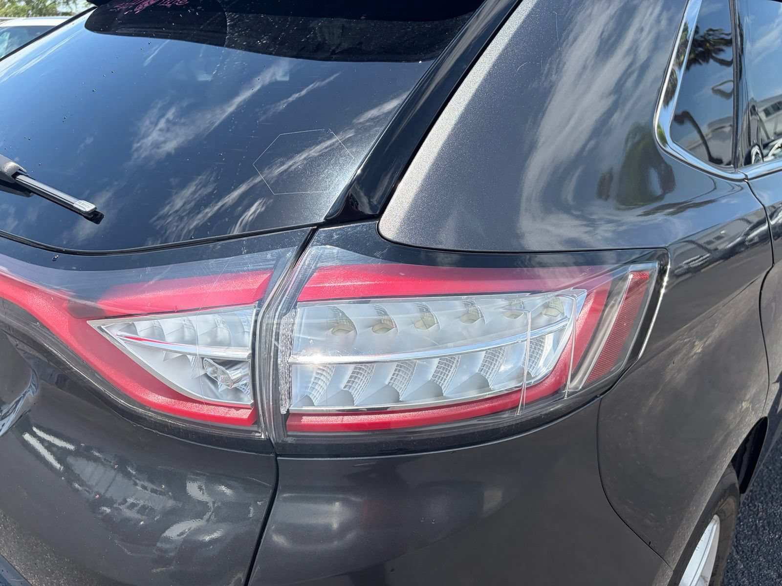 Used 2018 Ford Edge SEL w/ Equipment Group 201A FWD image 17