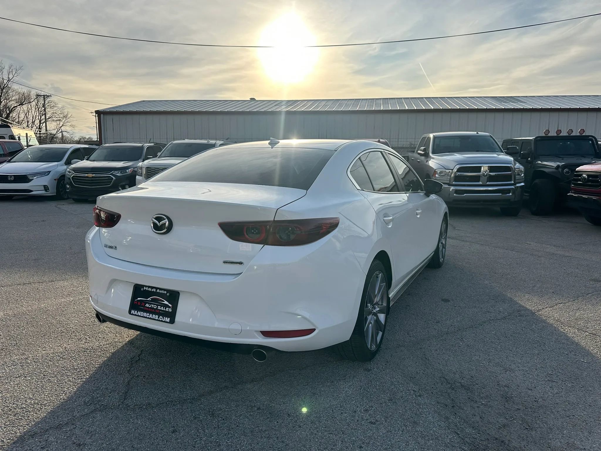 Used 2019 MAZDA MAZDA3 Sedan w/ Preferred Package FWD image 5