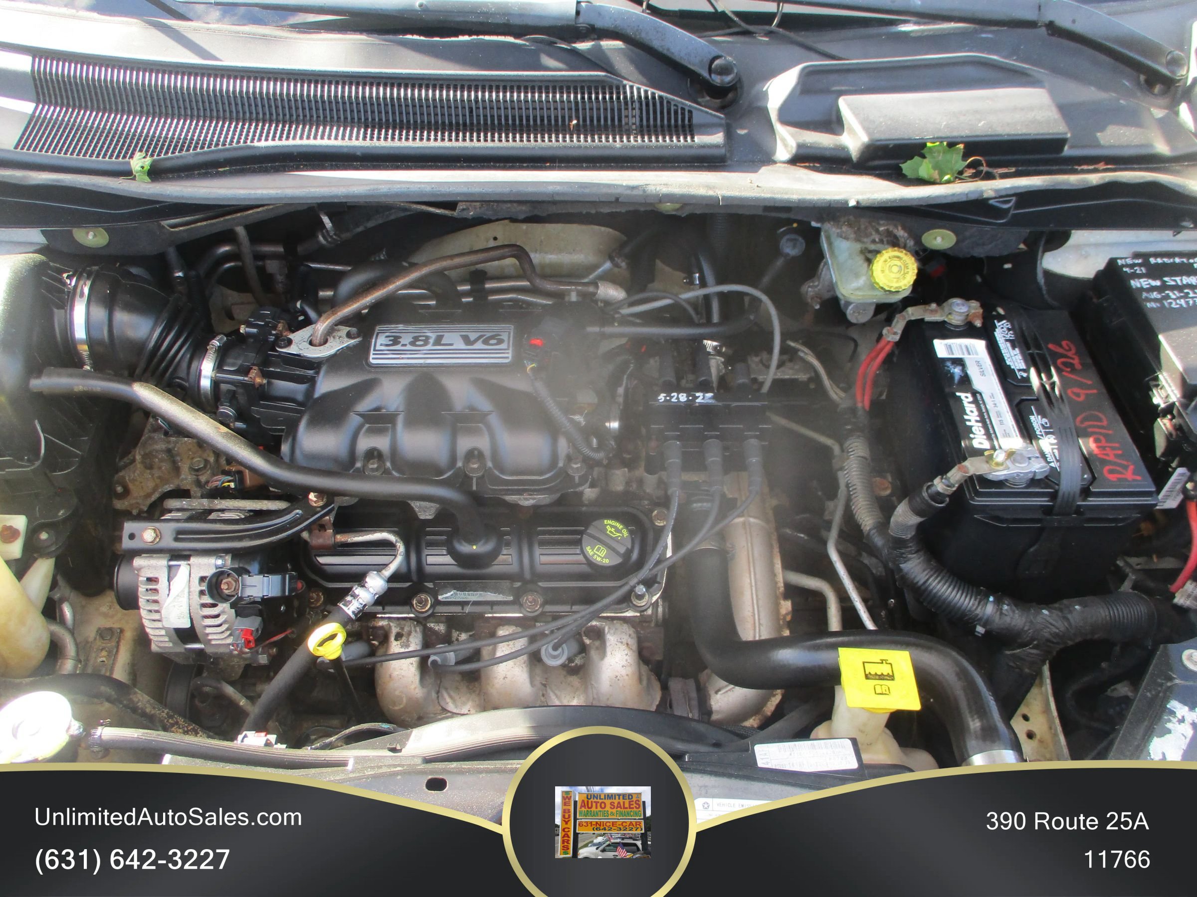 Used 2010 Dodge Grand Caravan SXT FWD image 12