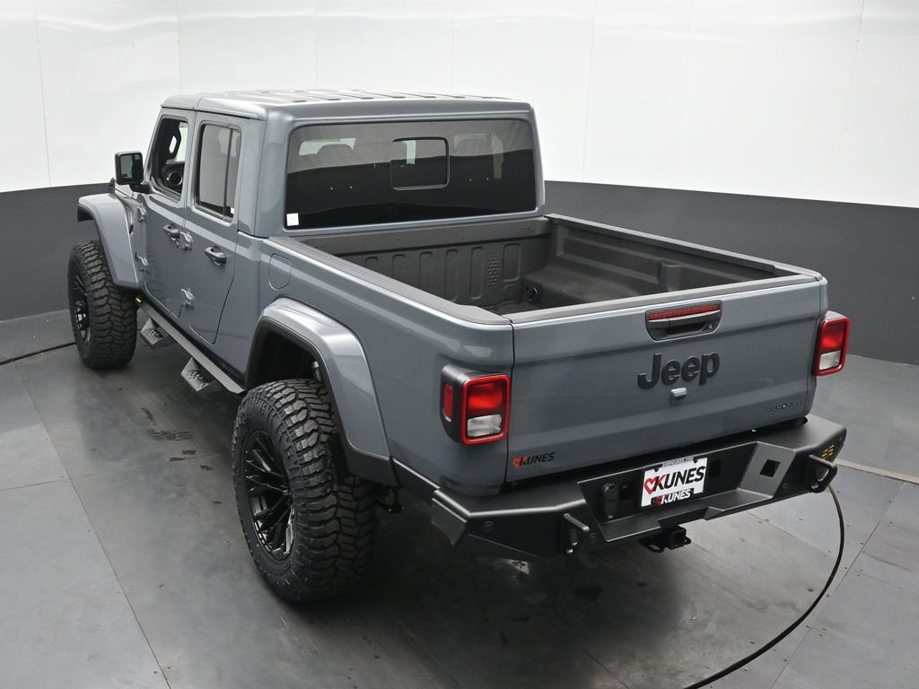 New 2025 Jeep Gladiator Willys image 45