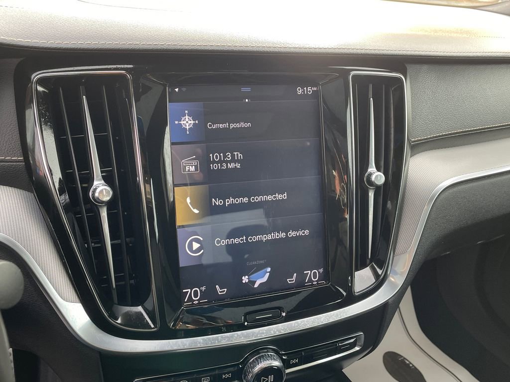 Used 2020 Volvo S60 T6 R-Design image 37