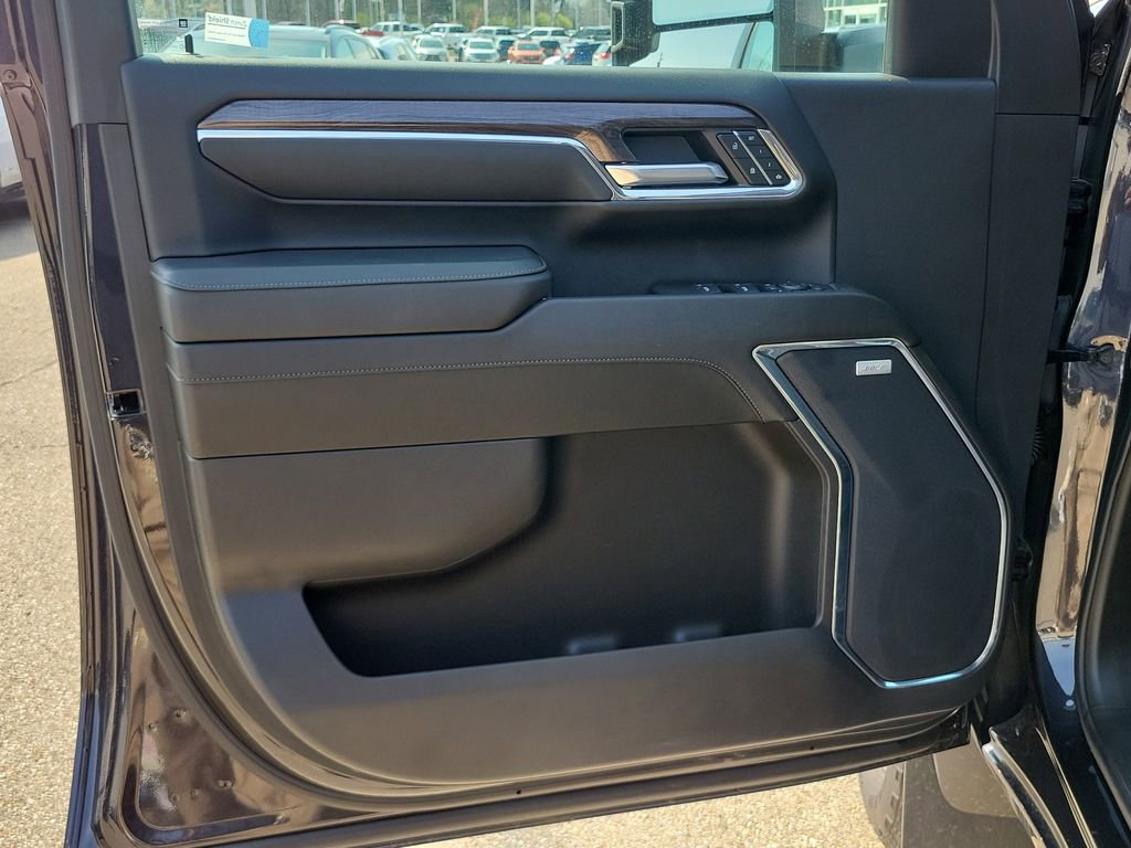 Used 2024 Chevrolet Silverado 2500 LTZ w/ LTZ Plus Package image 19