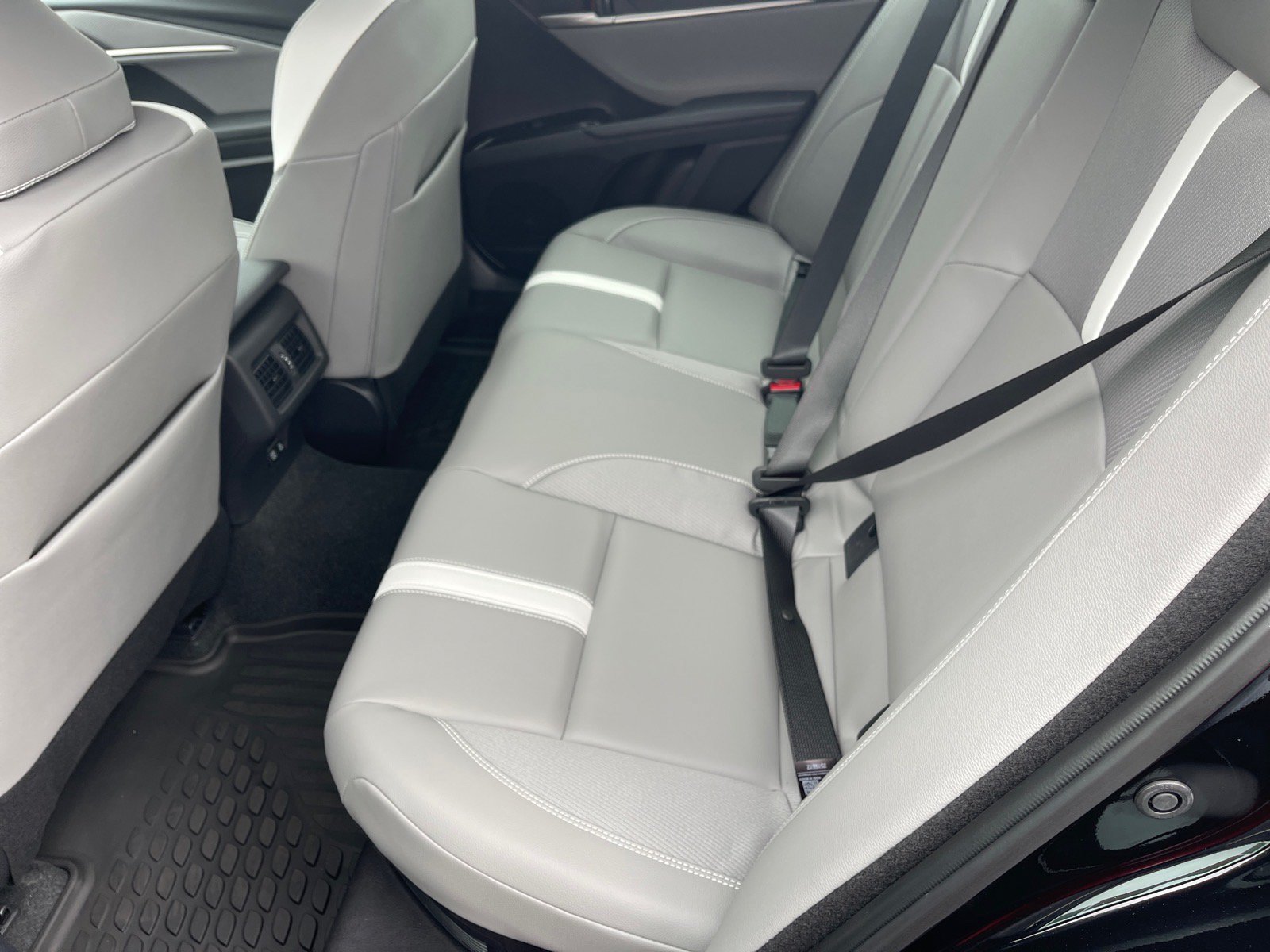 New 2026 Toyota Camry SE FWD image 10