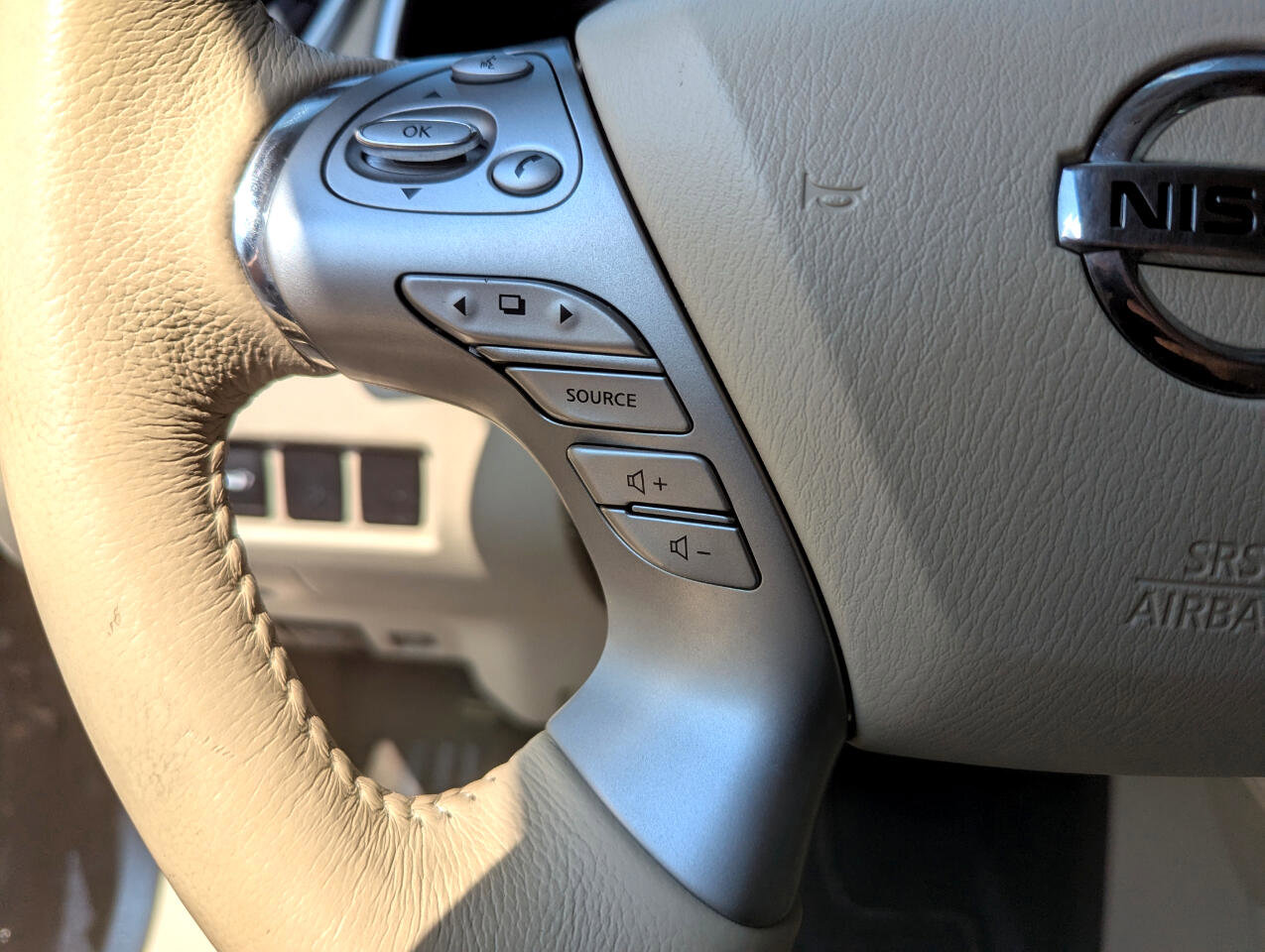 Used 2016 Nissan Murano Platinum w/ Platinum Technology Package image 17