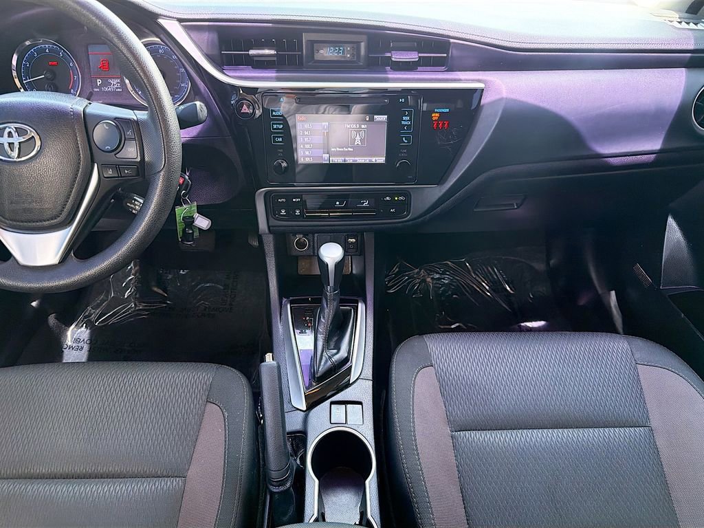 Used 2019 Toyota Corolla LE FWD image 16