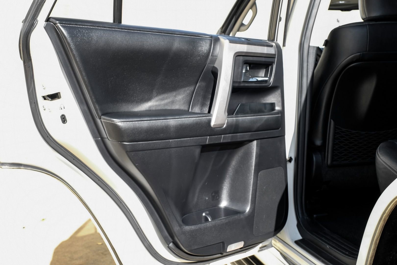 Used 2014 Toyota 4Runner Limited image 44