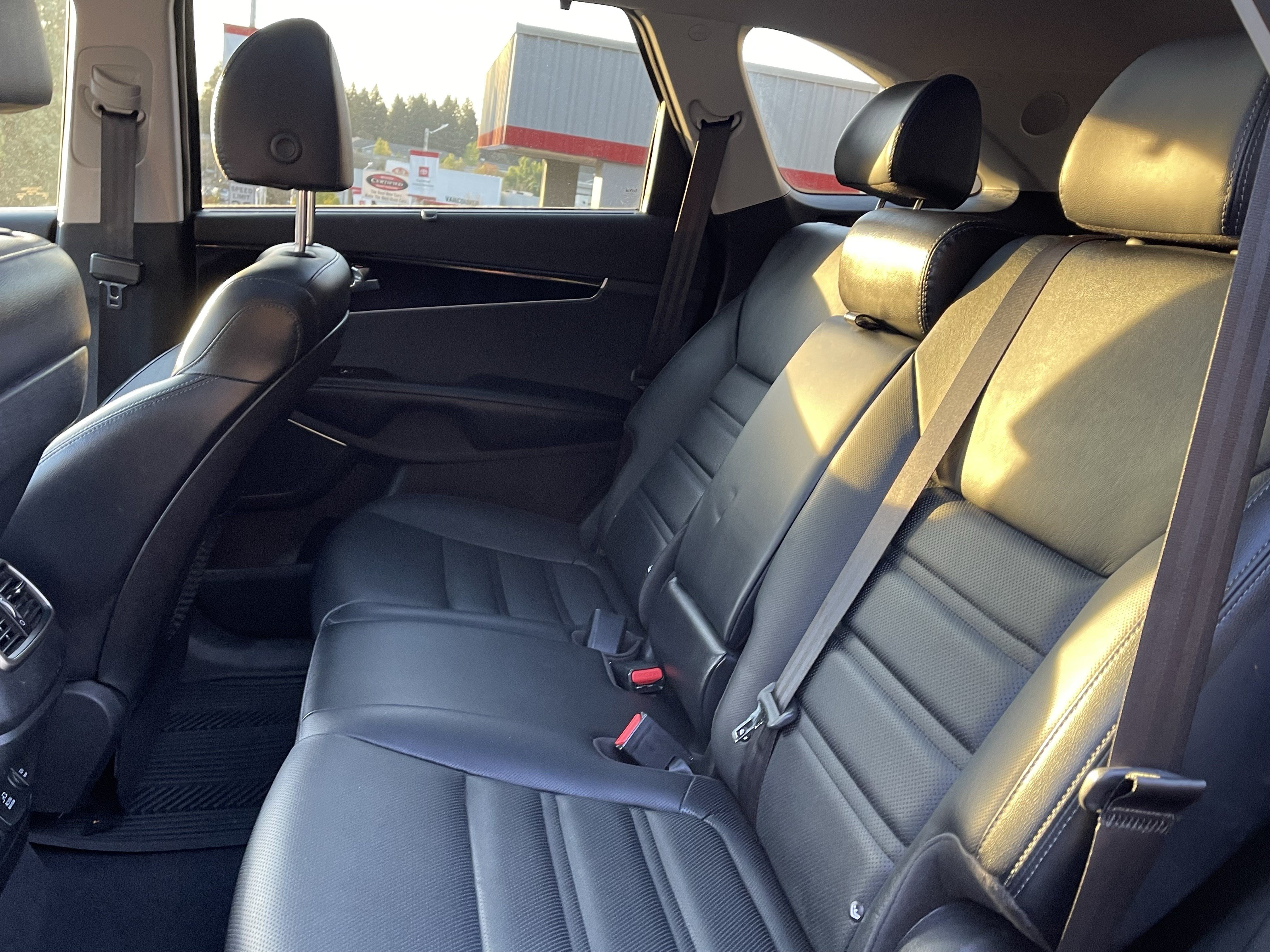 Used 2019 Kia Sorento SX w/ SX Touring Package AWD/4WD image 13