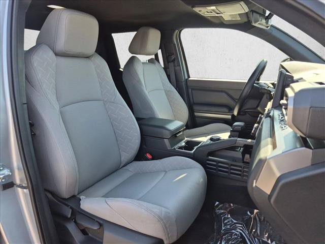 Used 2024 Toyota Tacoma SR5 AWD/4WD image 19