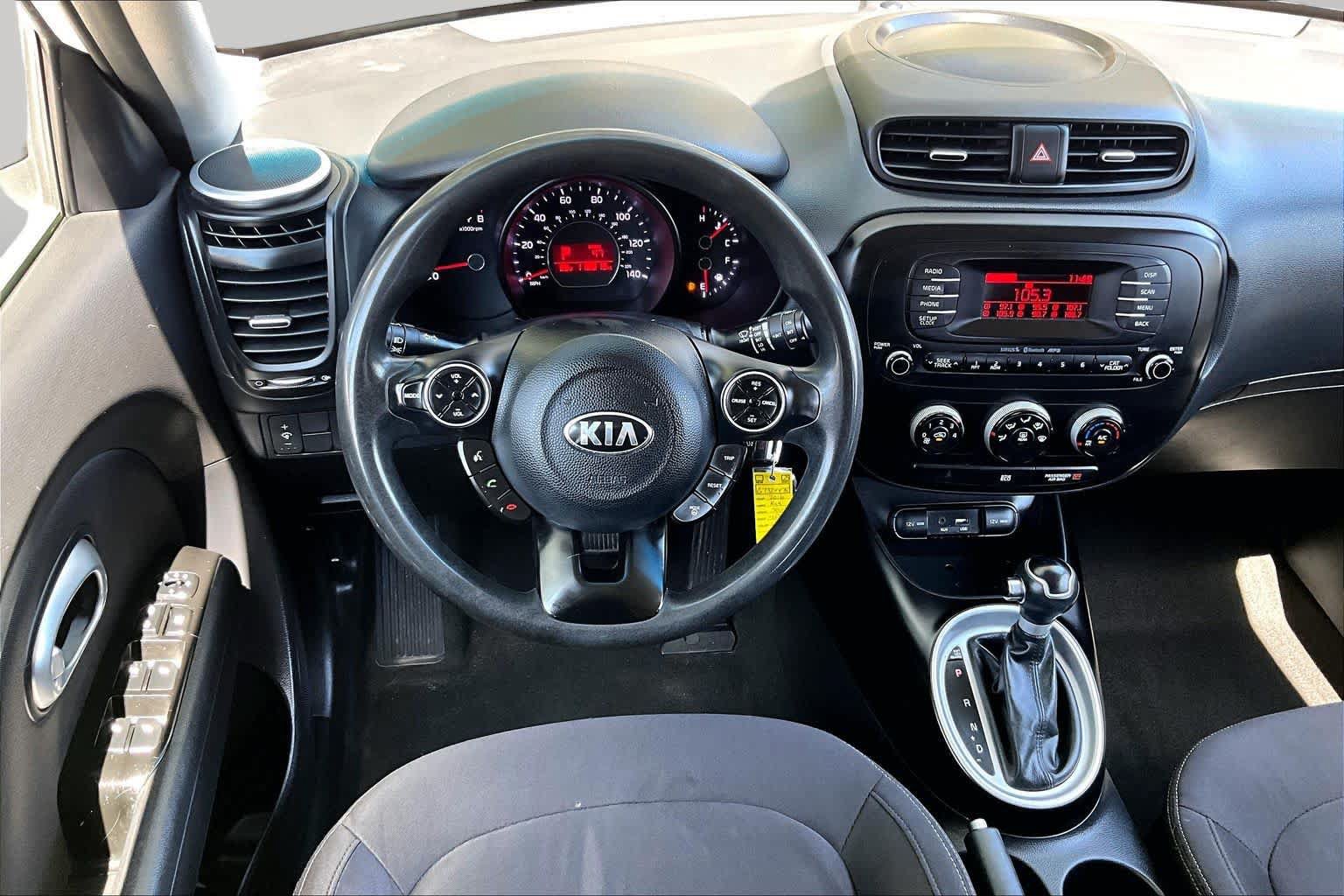 Used 2016 Kia Soul FWD image 6