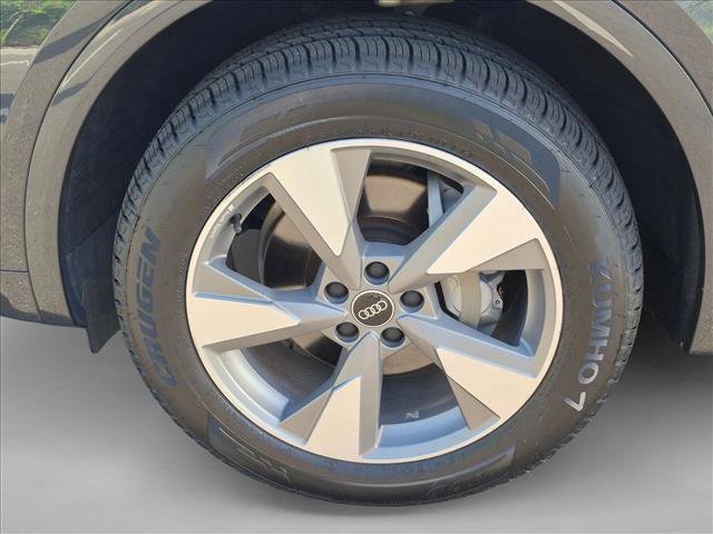Certified 2023 Audi Q5 2.0T Premium Plus w/ Premium Plus Package AWD/4WD image 22