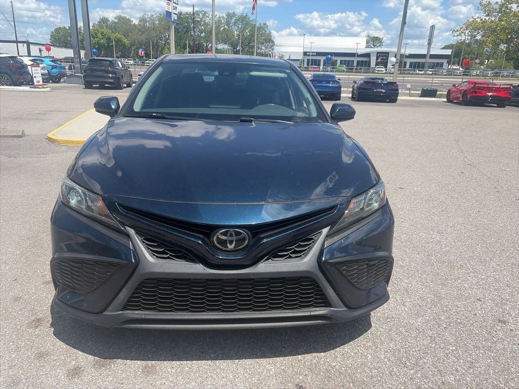 Used 2021 Toyota Camry SE FWD image 4