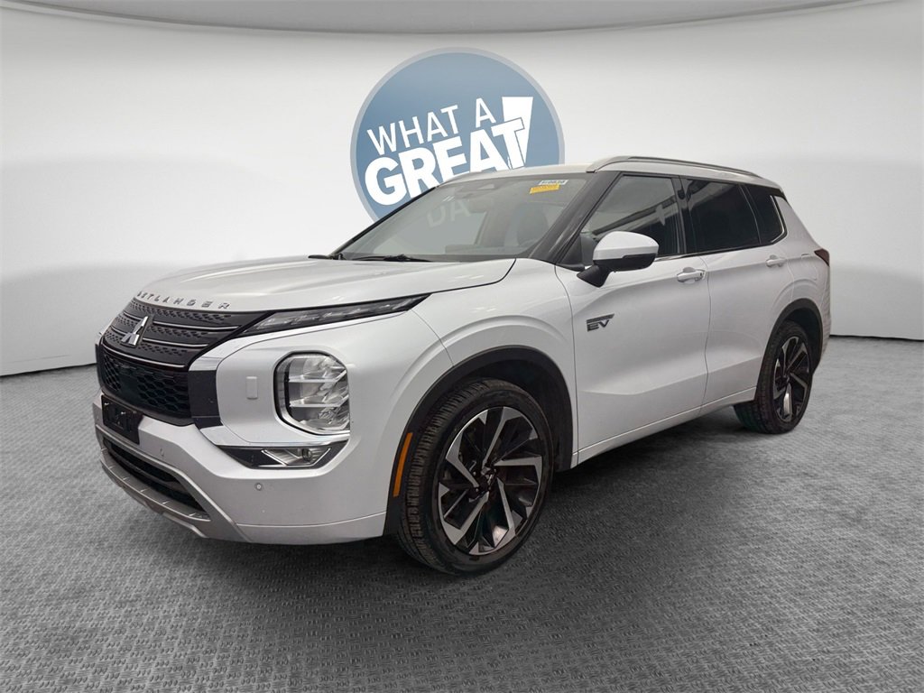 Used 2024 Mitsubishi Outlander 4WD Plug-In Hybrid image 8