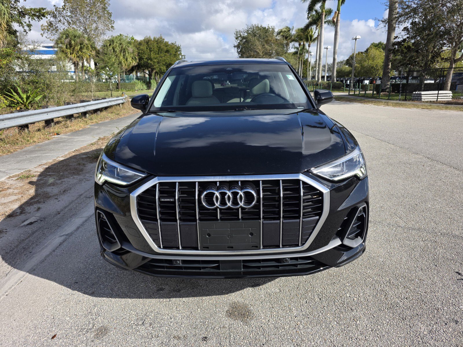 Used 2024 Audi Q3 2.0T Premium AWD/4WD image 8