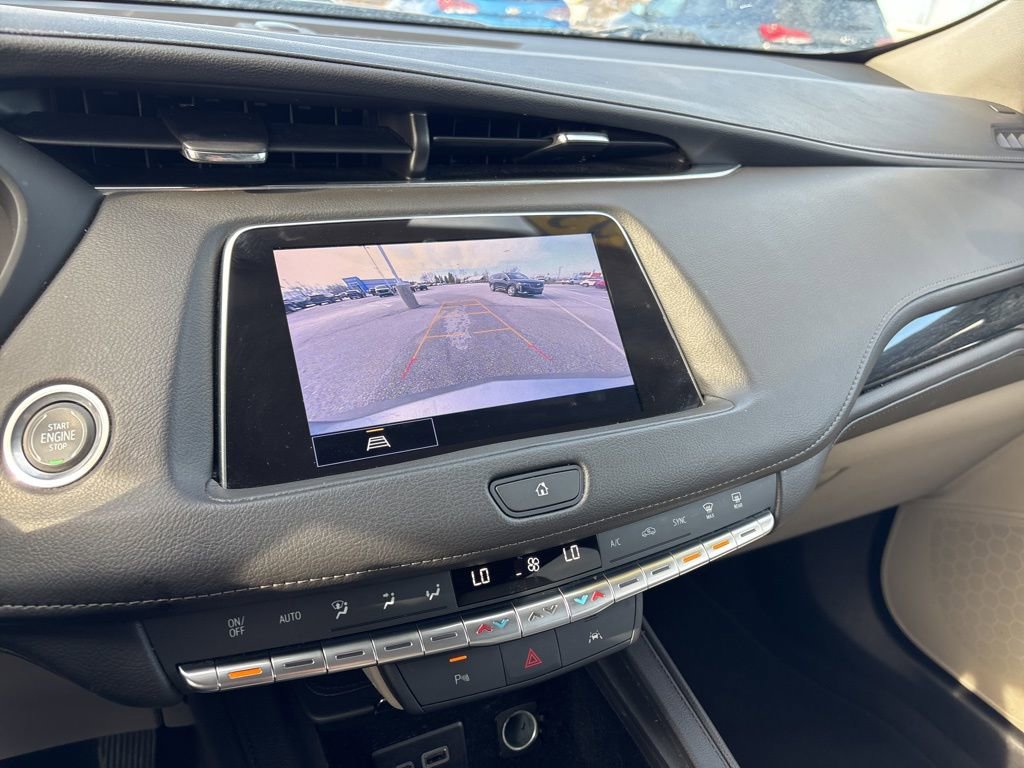 Used 2023 Cadillac XT4 Premium Luxury image 29